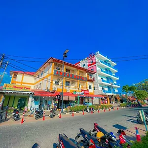 motel-amzar-cenang.tophotelslangkawi.com/